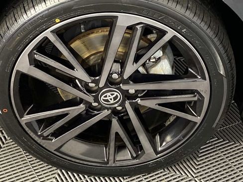 Used 2025 Toyota Camry XSE AWD/4WD image 31