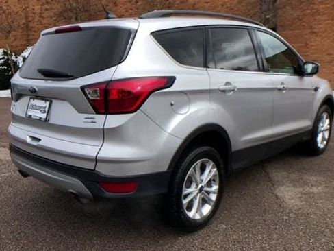 Used 2019 Ford Escape SEL AWD/4WD image 2