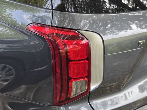 Used 2024 Hyundai Palisade Calligraphy FWD image 8