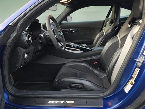 Used 2020 Mercedes-Benz AMG GT R image 21