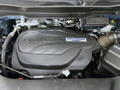 Used 2017 Honda Pilot Touring image 35