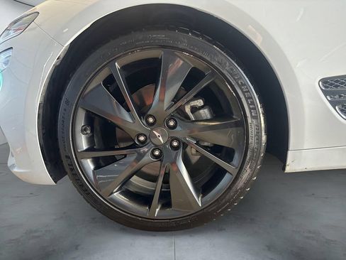 Used 2023 Genesis G70 2.0T w/ Sport Prestige Package RWD image 10