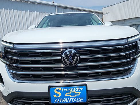 Used 2024 Volkswagen Atlas SE AWD/4WD image 15