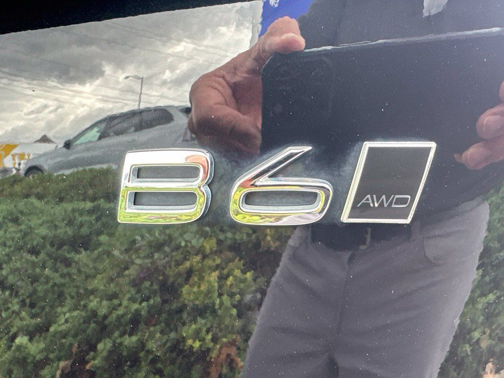 Certified 2023 Volvo XC90 B6 Plus w/ Protection Package Premier AWD/4WD image 16