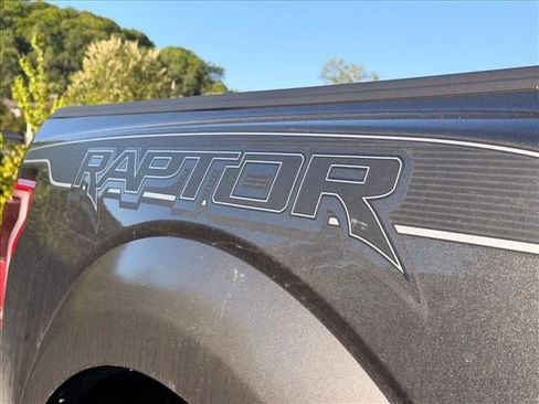 Used 2020 Ford F150 Raptor w/ Equipment Group 802A Luxury AWD/4WD image 13