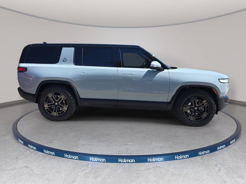 Used 2023 Rivian R1S Adventure Dual AWD/4WD image 5