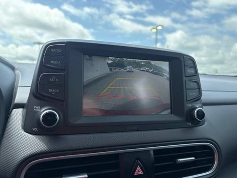 Used 2021 Hyundai Kona SE FWD image 5