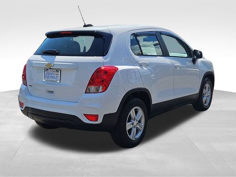 Used 2020 Chevrolet Trax LS FWD image 4