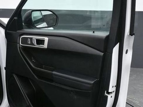 Used 2021 Ford Explorer 4WD image 9