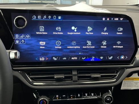 Certified 2024 Chevrolet Equinox EV RS image 25