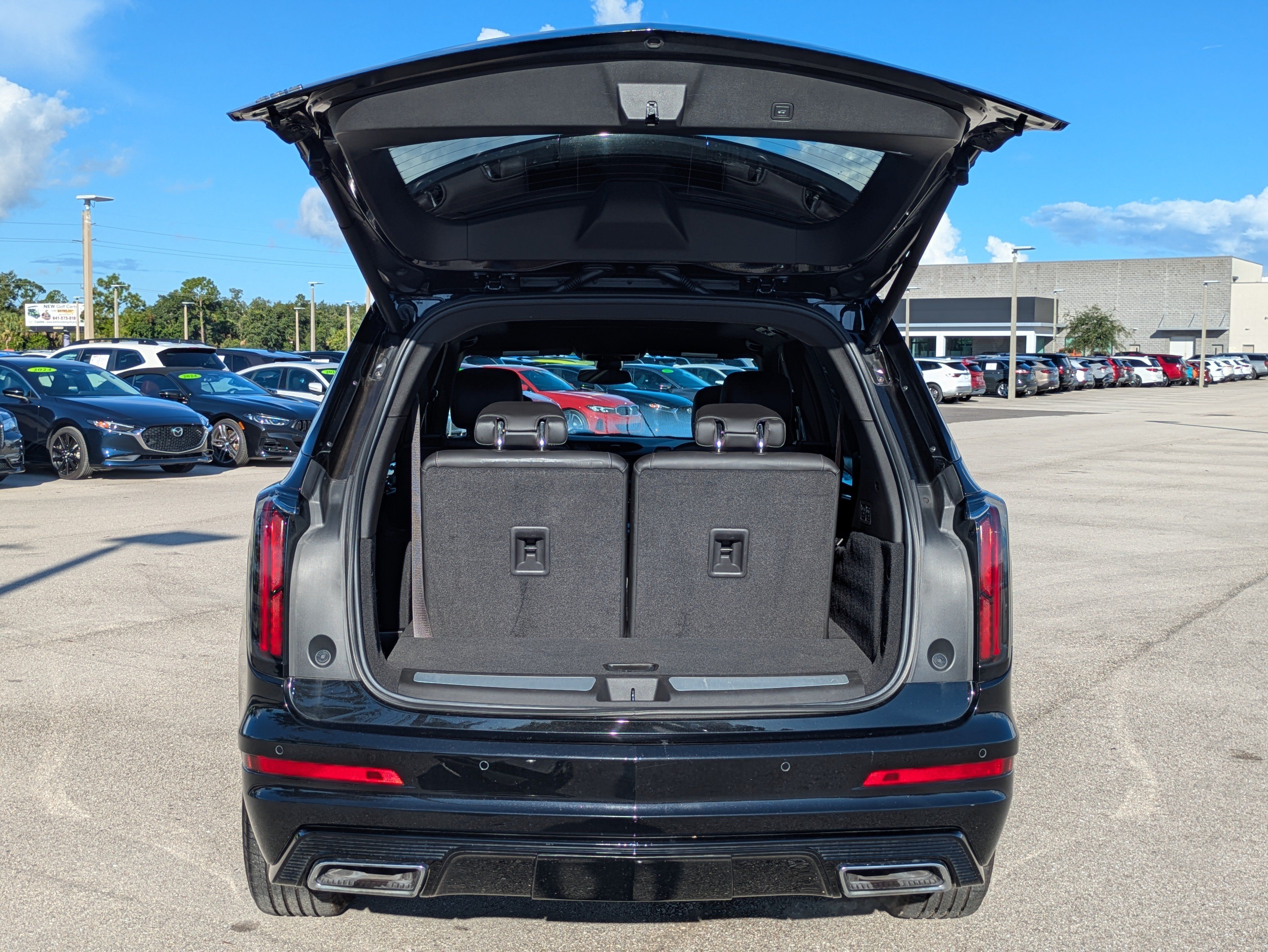 Used 2023 Cadillac XT6 Sport AWD/4WD image 32