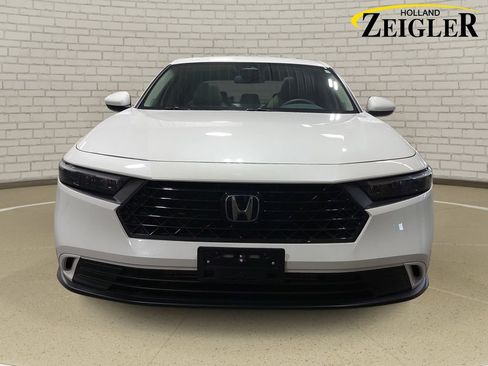 Used 2024 Honda Accord EX image 2