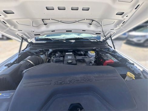Used 2022 RAM 2500 Laramie w/ Snow Chief Group AWD/4WD image 11