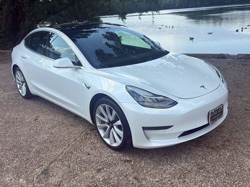 Used 2020 Tesla Model 3 Long Range AWD/4WD image 2