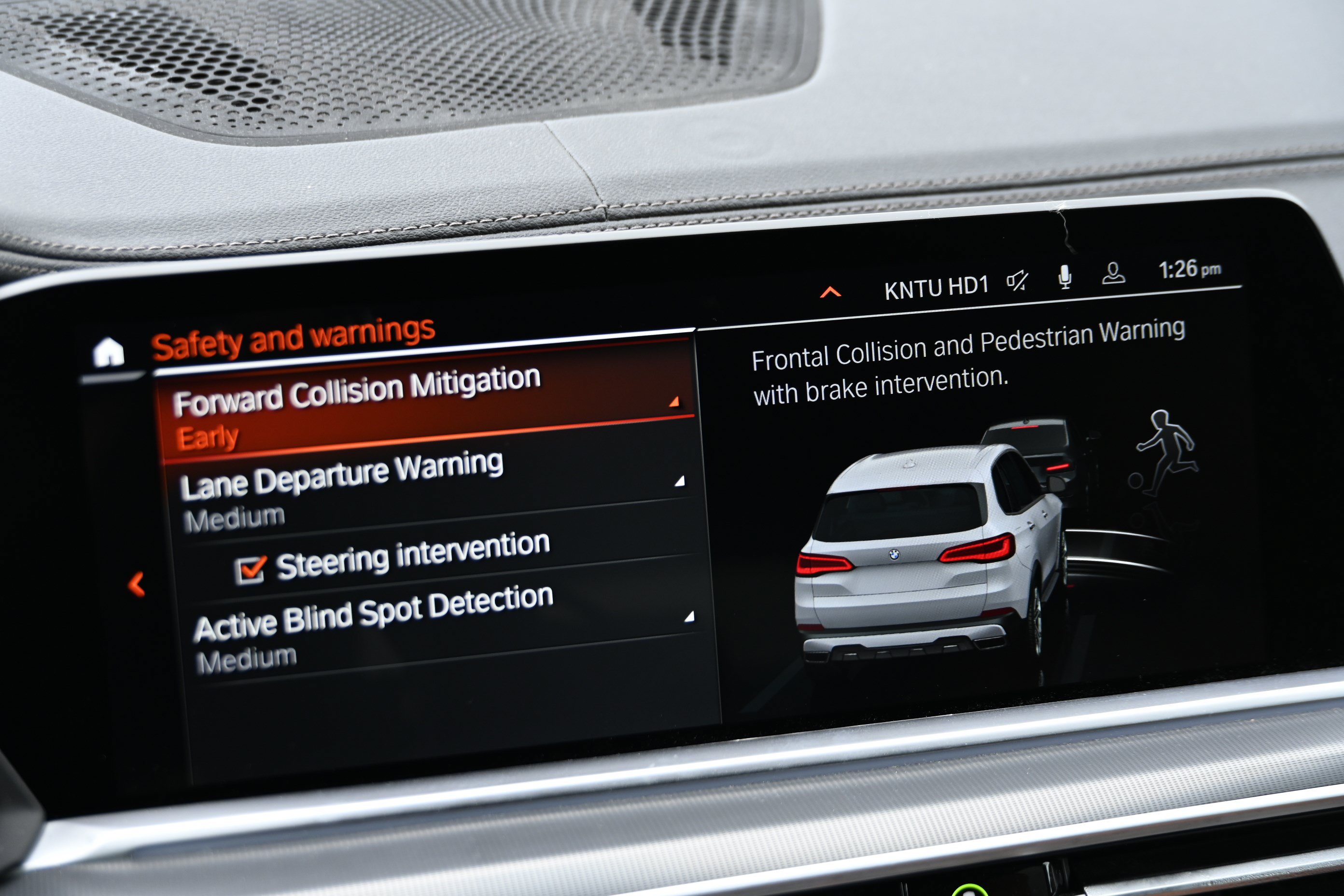 Used 2023 BMW X5 xDrive40i w/ Parking Assistance Package AWD/4WD image 28
