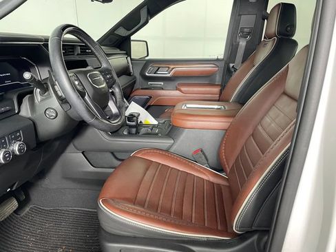 Certified 2022 GMC Sierra 1500 Denali Ultimate AWD/4WD image 2