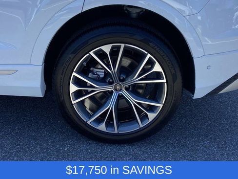Used 2025 Audi Q8 Premium Plus w/ Premium Plus Package AWD/4WD image 11