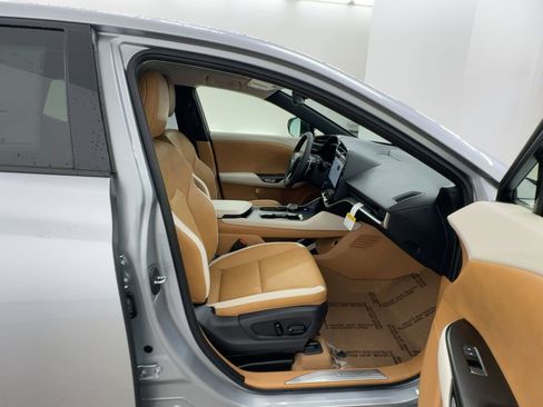 New 2026 Lexus RZ 350e 2WD image 25