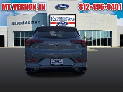 Used 2022 Buick Encore GX Select w/ Sport Touring Package FWD image 8