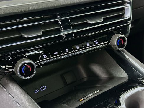 New 2026 Chevrolet Traverse LT image 16