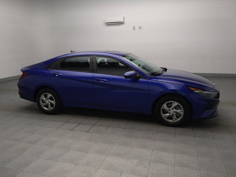 Used 2023 Hyundai Elantra SE FWD image 11