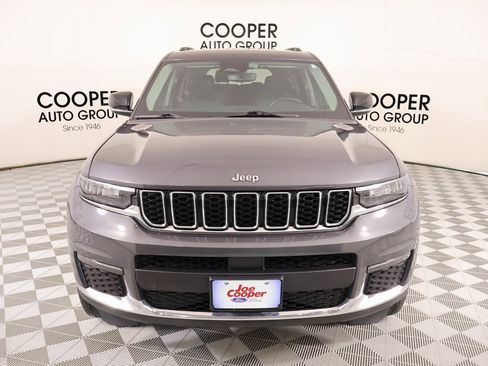 Used 2022 Jeep Grand Cherokee L Limited image 10