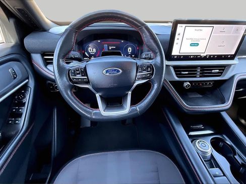 Used 2025 Ford Explorer ST-Line AWD/4WD image 6