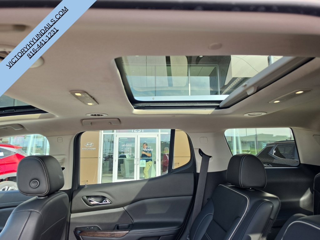 Used 2022 GMC Acadia Denali w/ Denali Ultimate Package FWD image 34