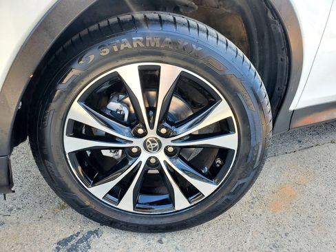 Used 2015 Toyota RAV4 Limited FWD image 20
