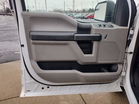 Used 2019 Ford F150 XL w/ Equipment Group 101A Mid image 8