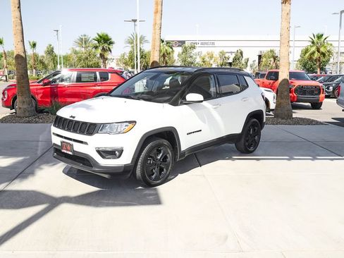 Used 2021 Jeep Compass Latitude AWD/4WD image 5