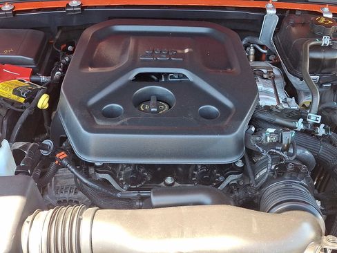 Used 2023 Jeep Wrangler Unlimited Rubicon w/ LED Lighting Group AWD/4WD image 29