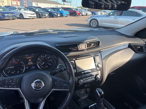 Used 2019 Nissan Rogue Sport SL AWD/4WD image 14