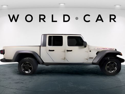 Used 2020 Jeep Gladiator Rubicon AWD/4WD image 2