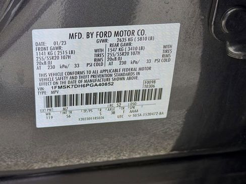 Used 2023 Ford Explorer XLT w/ Equipment Group 202A RWD image 35