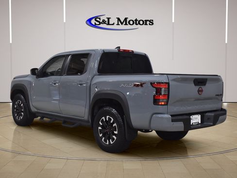 Used 2024 Nissan Frontier PRO-4X w/ Technology Package AWD/4WD image 5