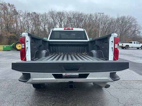 Used 2025 Chevrolet Silverado 2500 W/T w/ WT Convenience Package image 11