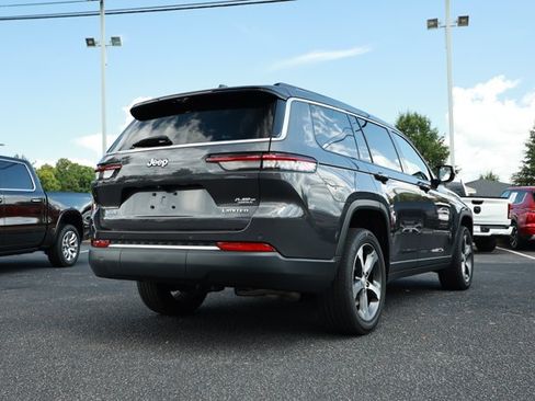 Used 2023 Jeep Grand Cherokee L Limited w/ Luxury Tech Group II AWD/4WD image 6