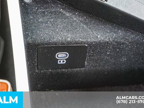 Used 2025 Genesis G70 2.5T RWD image 44