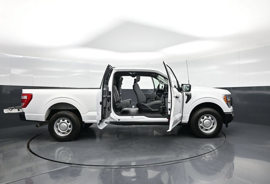 Certified 2022 Ford F150 XL w/ Trailer Tow Package AWD/4WD image 5