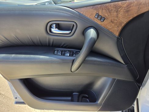 Used 2021 Nissan Armada SL w/ Captain's Chairs Package RWD image 15