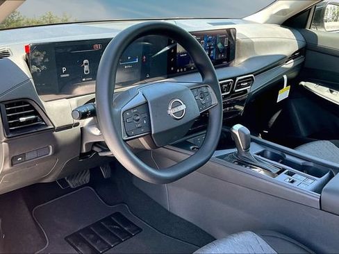 New 2027 Nissan Sentra SV w/ Floor Mat Package FWD image 7
