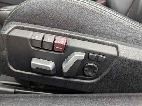 Used 2019 BMW 440i Convertible RWD image 11