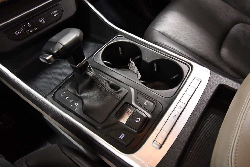 Certified 2024 Kia Carnival LX FWD image 26