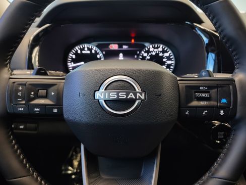 Certified 2026 Nissan Pathfinder SV FWD image 18