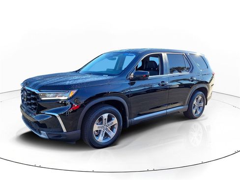 Certified 2025 Honda Pilot EX-L image 2