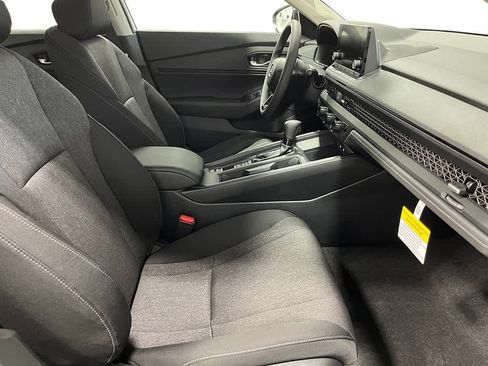 Used 2025 Honda Accord SE image 25