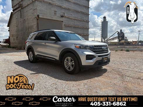 Used 2022 Ford Explorer XLT AWD/4WD image 1
