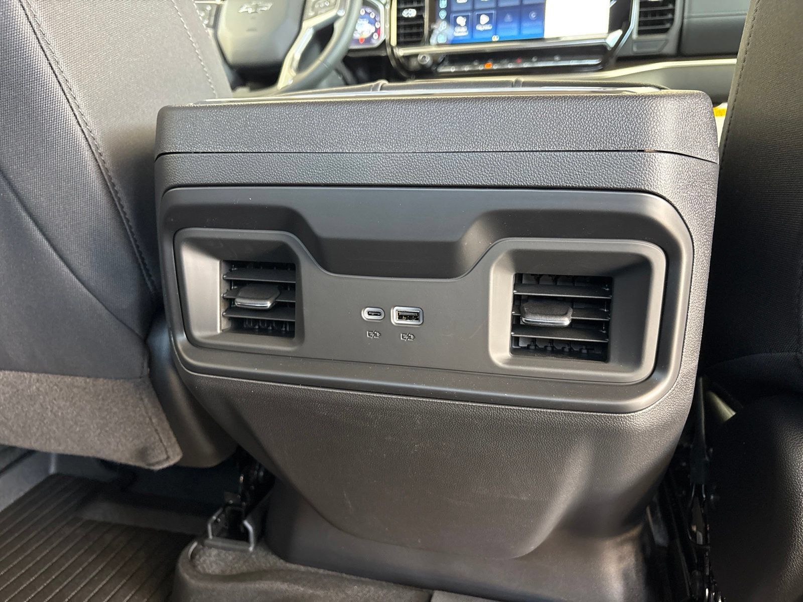 New 2026 Chevrolet Silverado 1500 LT Trail Boss w/ LPO, Dark Essentials Package AWD/4WD image 16