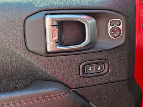 Used 2020 Jeep Gladiator Rubicon image 19